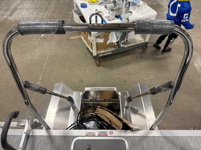 2026 Bennington 22SSR - SPS - SPECIAL PACKAGE US-ETWS9539K526 [photo 19]